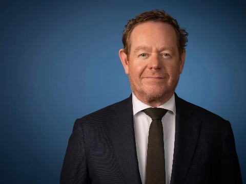 10.000 aangiften blijven in de la, Kamer roept Minister op het matje